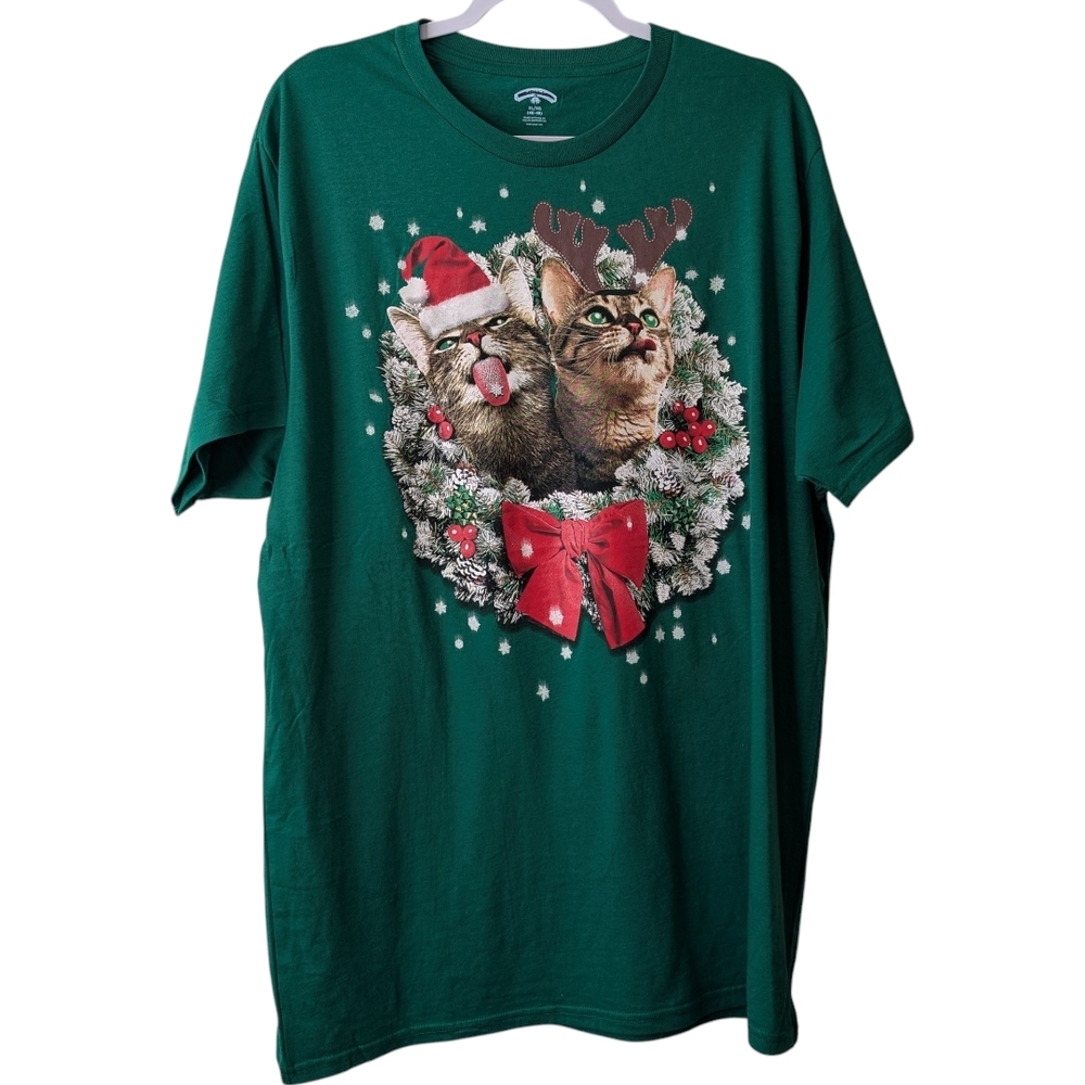HOLIDAY TIME MEN'S/WOMEN'S WREATH CATS CATCHING SNOWFLAKES T-SHIRT SIZE XL